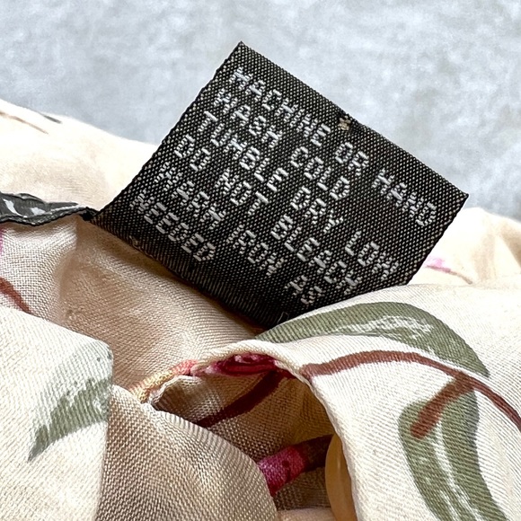 SILK ICON Women’s Silk Blouse - Picture 4 of 15